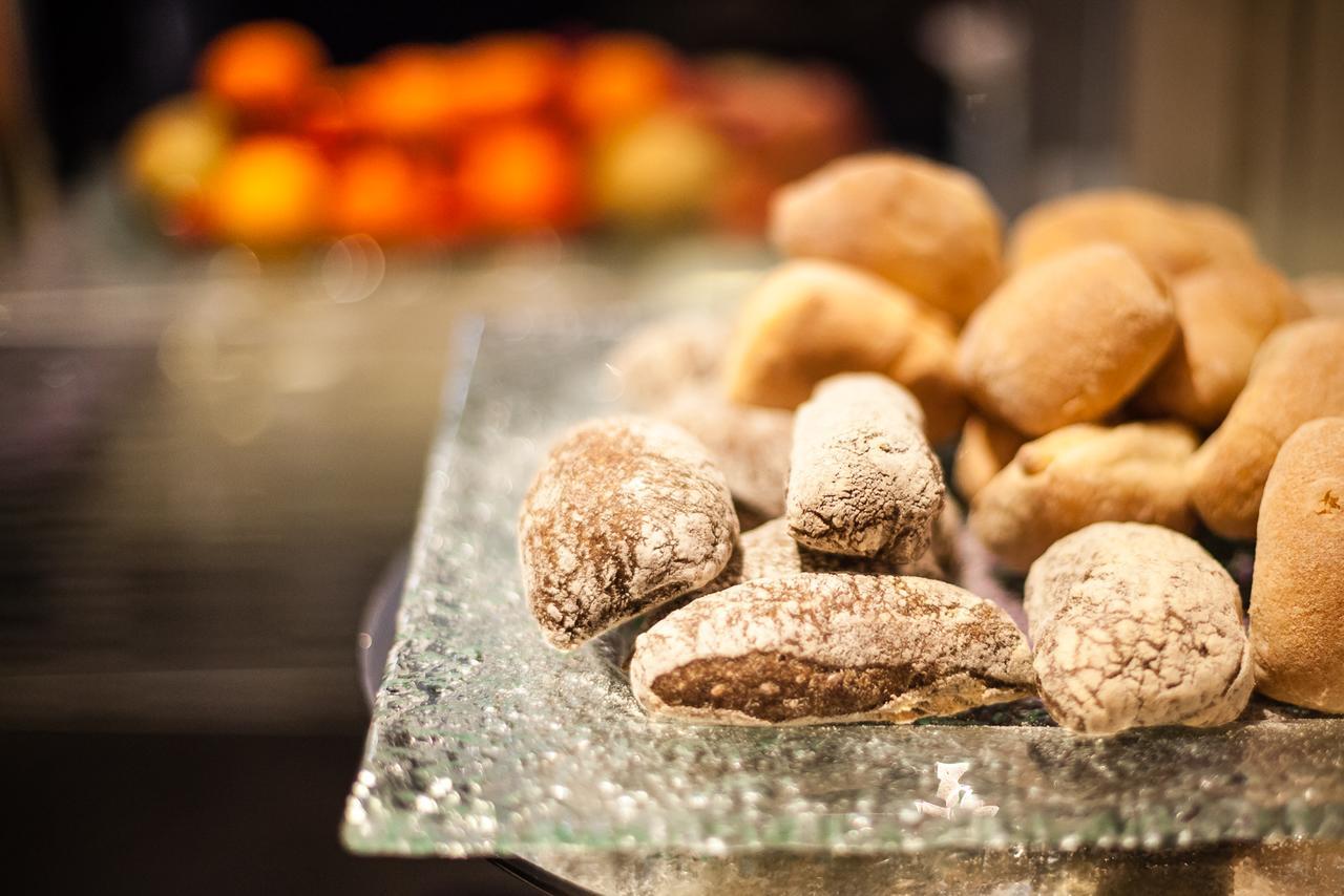 Baglioni Hotel Carlton - The Leading Hotels Of The World Milano Eksteriør bilde